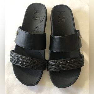 Women’s Reef Cushion Vista Black Braided Slide Sandal 7